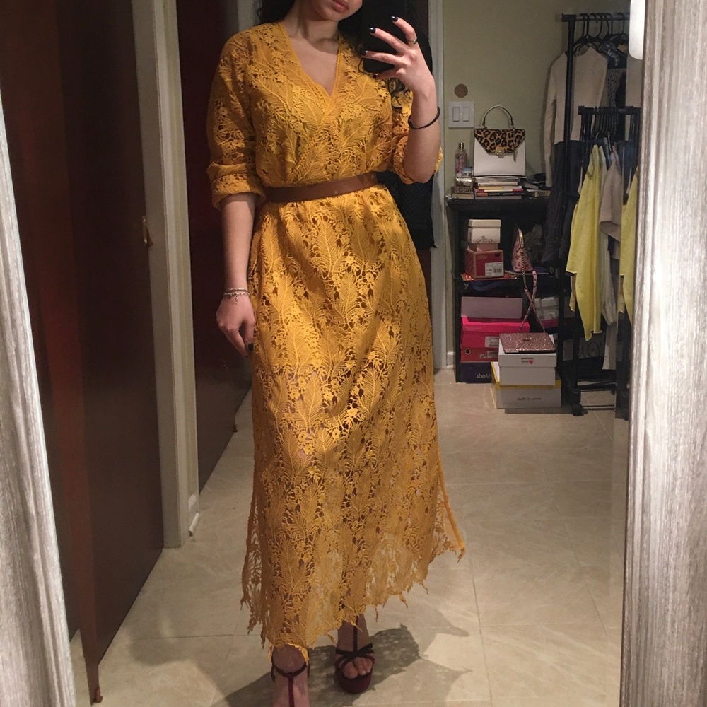 Sunny Yellow Dress 💛